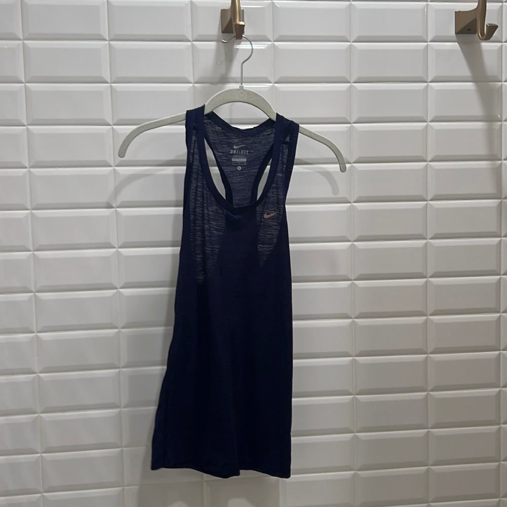Nike dry fit size small women’s tank top